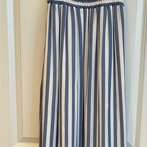 COPY - Summersalt Blue and White Maxi Dress A-Line Pleated Resort Wear